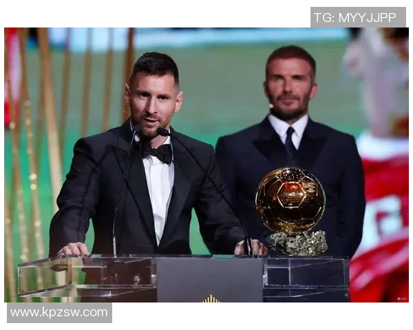 梅西足球球星粉丝遍布全球 从小朋友到巨星都为他疯狂追随