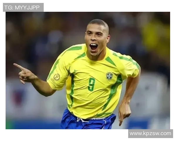 足球球星素质低下引发公众热议职业精神与形象建设成焦点