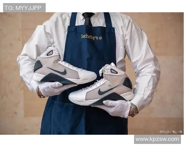 T90足球鞋穿搭：哪些球星曾选择这款经典鞋款助力赛场表现