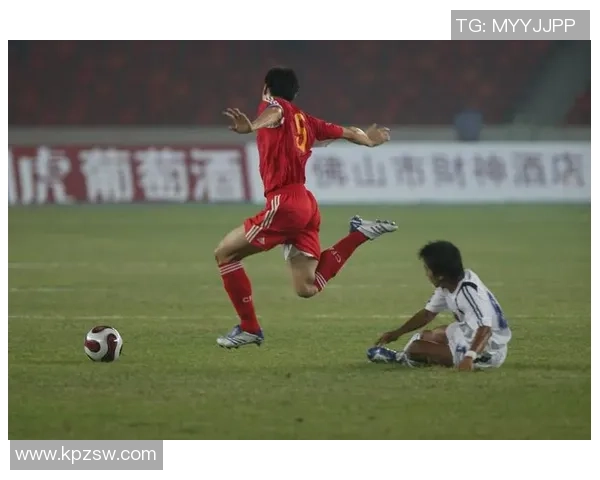 《探索足球世界的璀璨之星，在哪里能看到球星精彩表现》