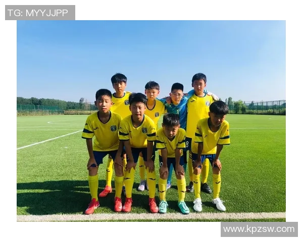 足球巨星齐聚时尚舞台闪耀绿茵与秀场完美融合盛宴 足球巨星齐聚时尚舞台闪耀绿茵与秀场完美融合盛宴